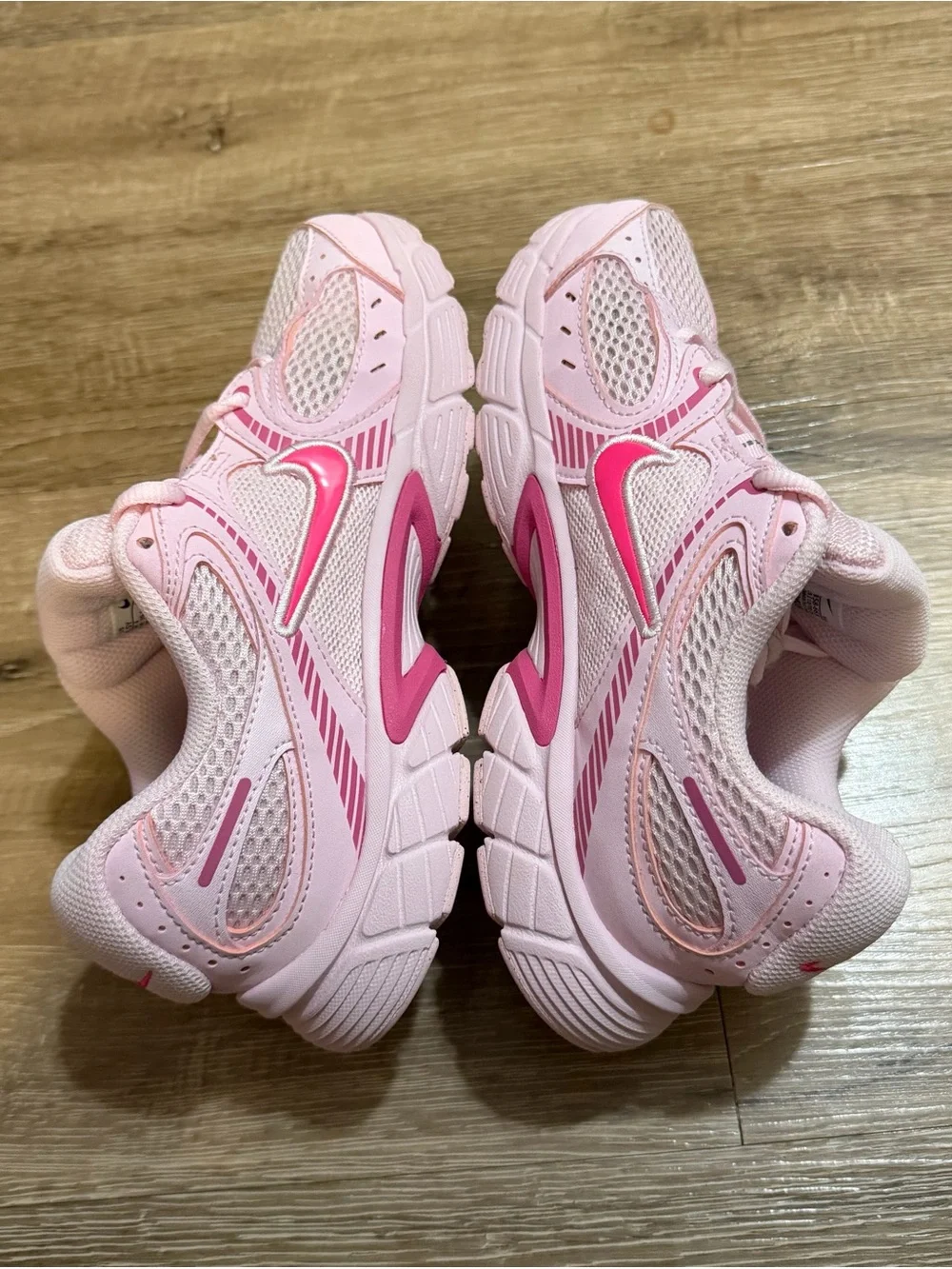 Nike V5 runner shoes